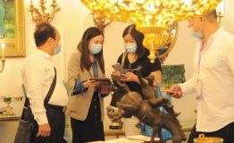 Guzhen-Lightening-Expo-attendees